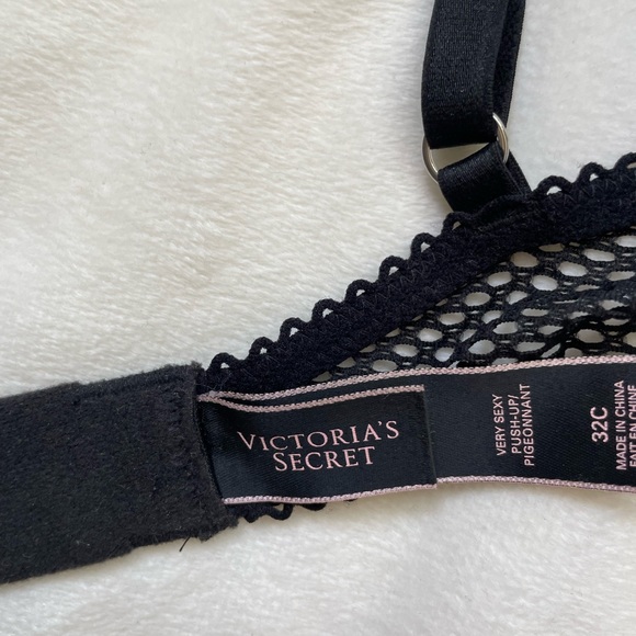 Victoria’s Secret bra - Picture 3 of 5